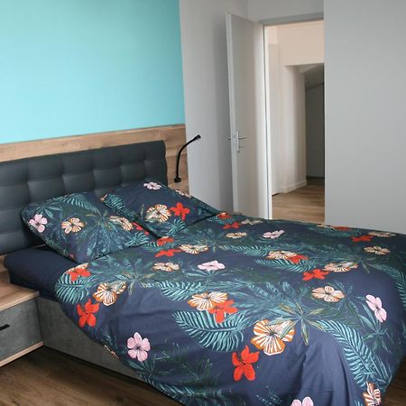Appartamento Les Nuits D'Aldearde Airvault Esterno foto